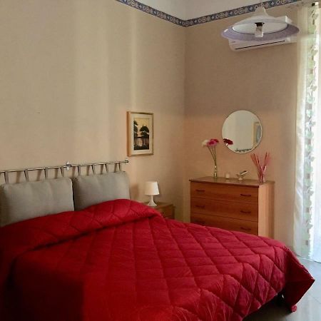 Apartment For 2 In Catania, B&B Le Voci Del Mercato ภายนอก รูปภาพ