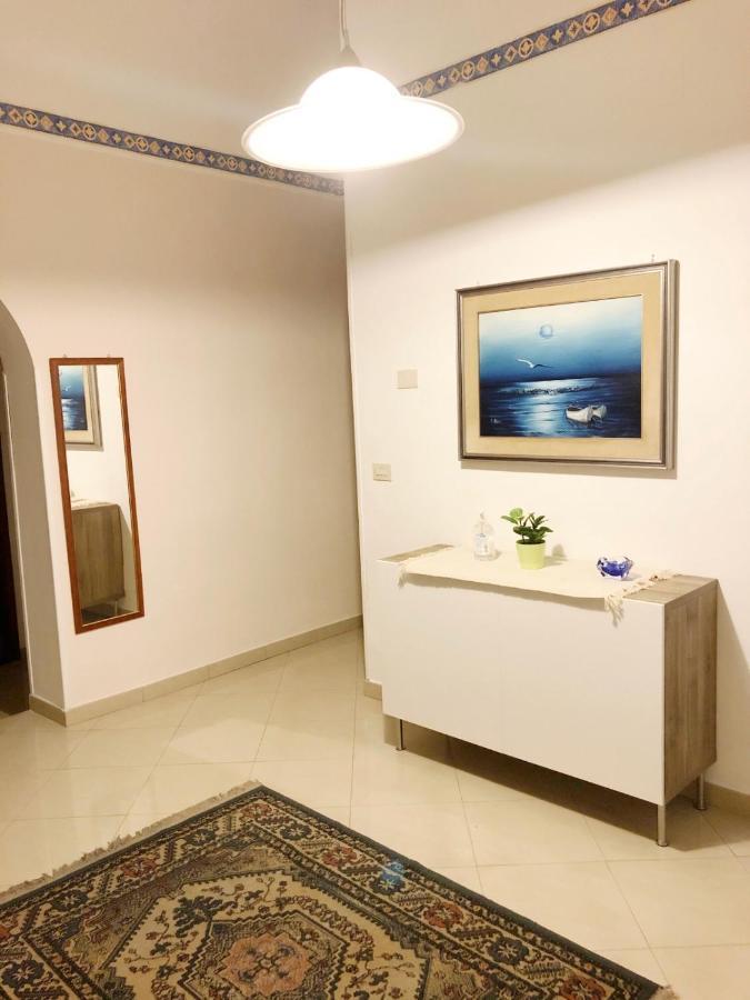 Apartment For 2 In Catania, B&B Le Voci Del Mercato ภายนอก รูปภาพ