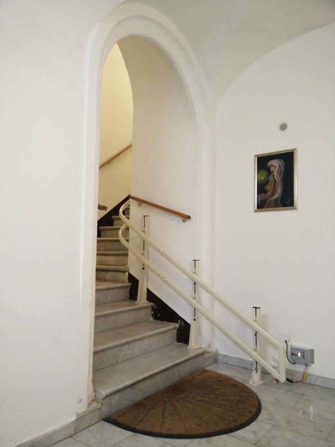 Apartment For 2 In Catania, B&B Le Voci Del Mercato ภายนอก รูปภาพ