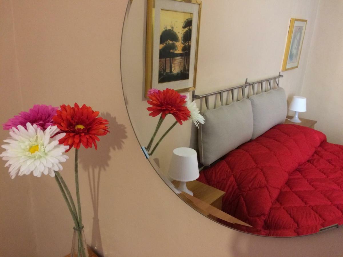 Apartment For 2 In Catania, B&B Le Voci Del Mercato ภายนอก รูปภาพ