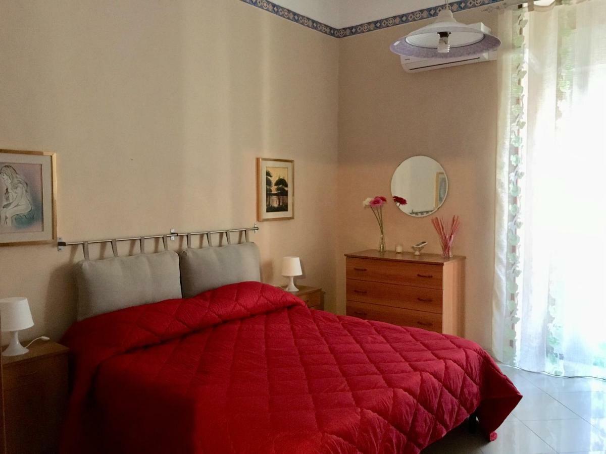 Apartment For 2 In Catania, B&B Le Voci Del Mercato ภายนอก รูปภาพ